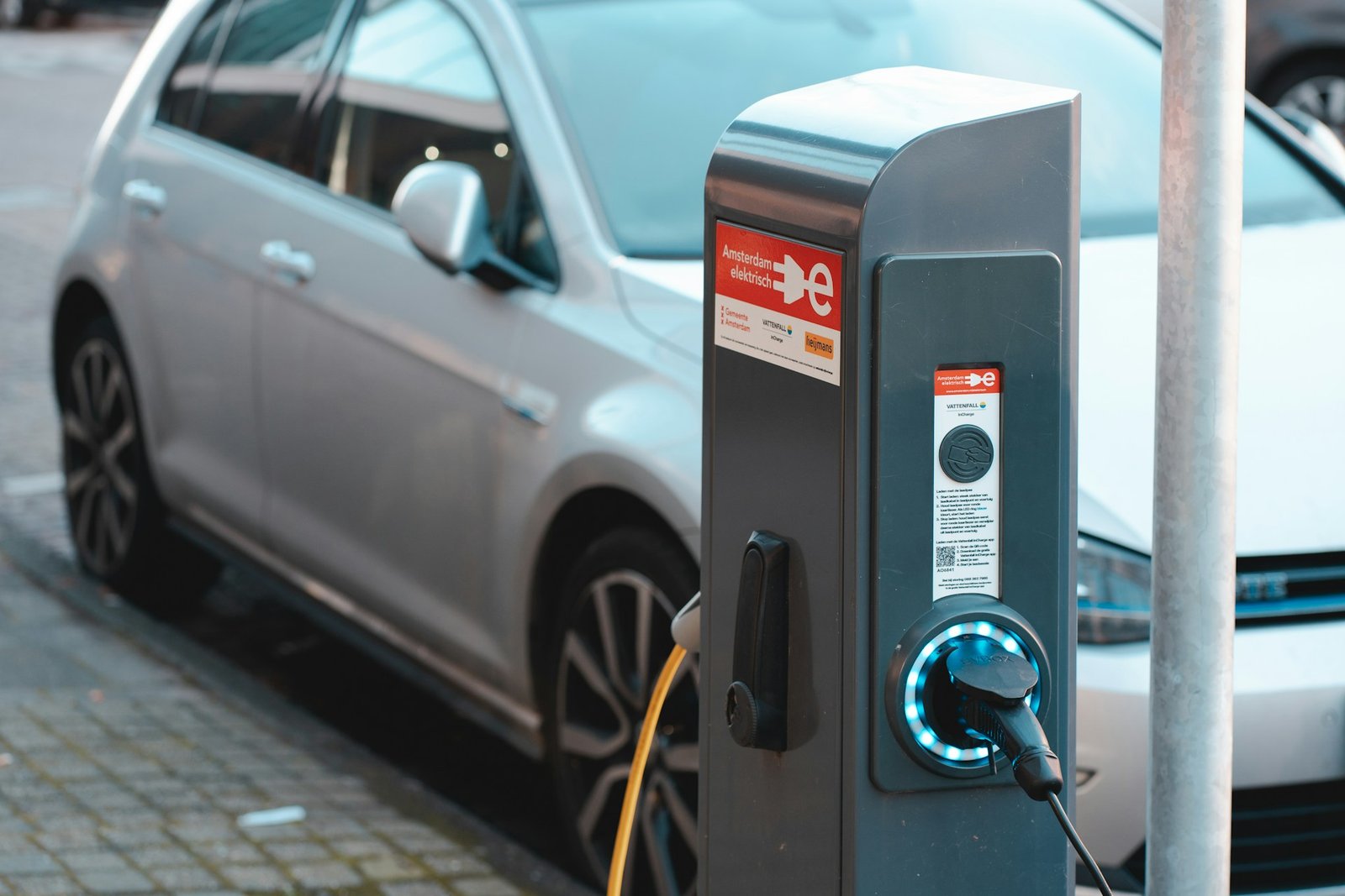 carro-eletrico-aluguel-motorista-app